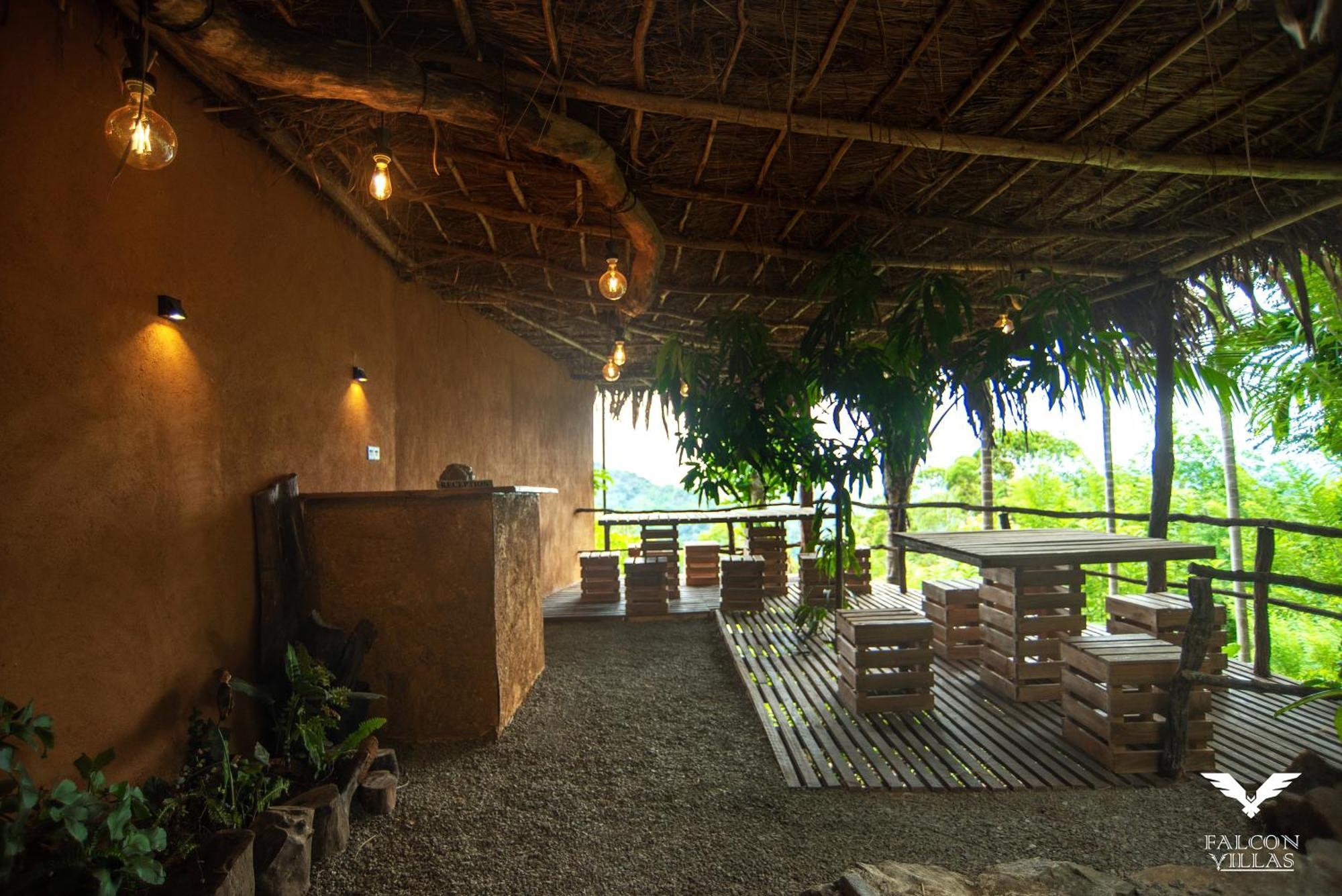 Falcon Villas Lunugala Esterno foto